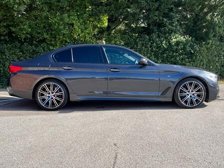 BMW 5 SERIES 3.0 530d xDrive M Sport Saloon